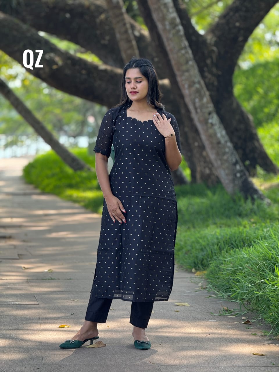 Elegant Black Chanderi 2-Piece Set