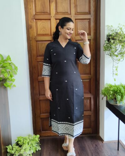 Elegant Handloom Cotton Kurtis with Thread Weaving Pattern (With Lining)